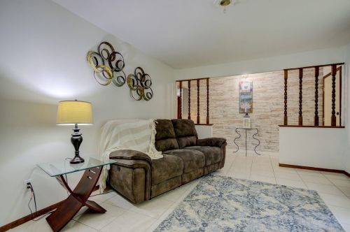 1854 Pinnacle Dr, Wyoming MI  49519 exterior