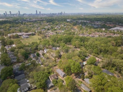 30 Clifton St, Atlanta GA  30317-2010 exterior