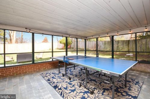 3010 Marl Pat Dr, Alexandria VA 22310-2219 exterior