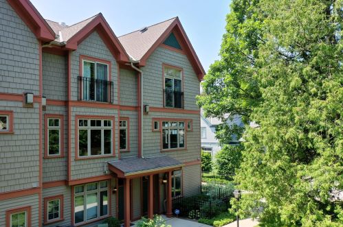 2226 Edgewood Ave, Milwaukee WI  53211-2938 exterior