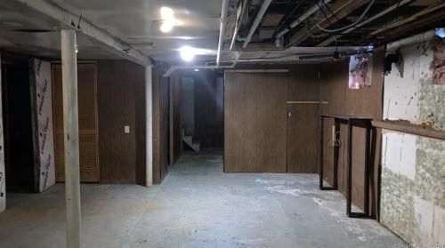 61 Derby Ave, Seymour CT 06483-3106 exterior