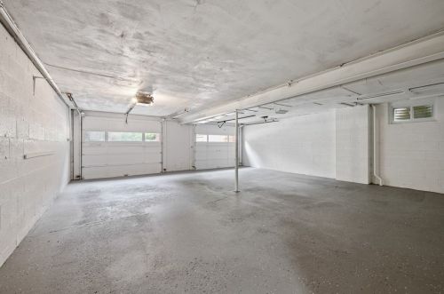 2302 Marbury Rd, Pittsburgh PA  15221-3670 exterior