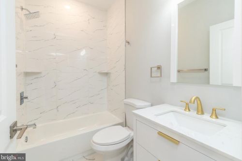 1720 22nd St, Philadelphia PA 19145-1943 exterior