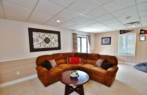 729 Crestview Ter, Gainesville GA 30501-3109 exterior