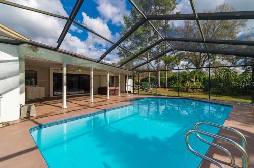 4302 Middle Lk Dr, Tampa FL 33624-3411 exterior