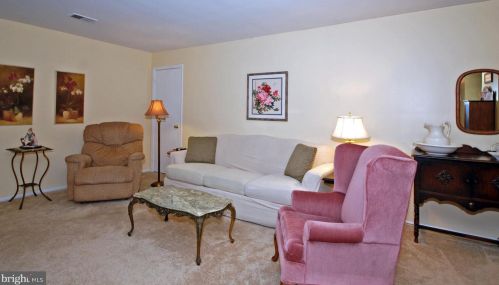 149 Wyndham Pl, Trenton NJ 08691-3130 exterior