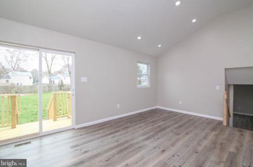 9 Shelton Ave, Trenton NJ  08618-1818 exterior