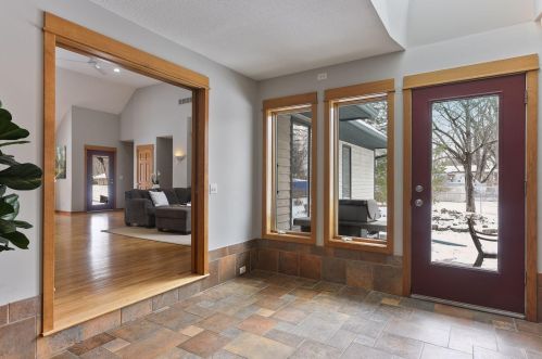 1735 Perkins Ln, Maple Plain MN 55359 exterior