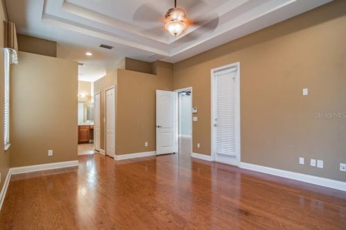 8028 Hampton Lake Dr, Tampa FL  33647-3558 exterior