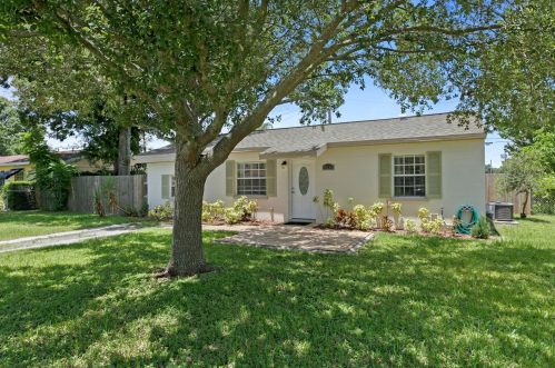 4215 Bay Vista Ave, Tampa FL  33611-1231 exterior