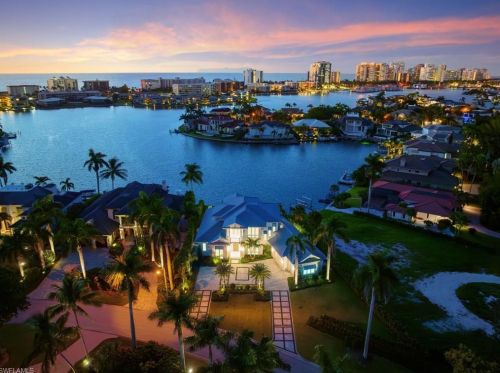 3139 Leeward Ln, Naples FL 34103-4038 exterior