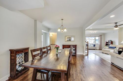 4316 Moody Ave, Chicago IL 60638-3545 exterior