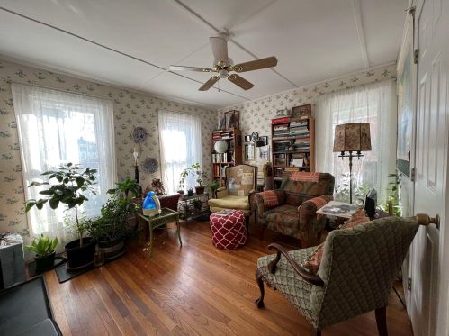 22 South St, Concord NH 03301-2664 exterior