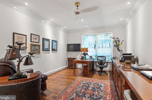 2735 Cathedral Ave, Washington DC  20008-4119 exterior