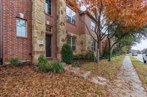 8704 Iron Horse Dr, Irving TX  75063-3915 exterior