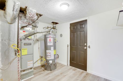 5410 Forest Downs Cir, Atlanta GA  30349-2488 exterior