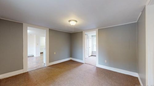 226 Farmington Ave, New Britain CT 06053-2932 exterior