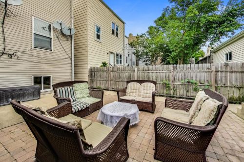 2513 Walton St, Chicago IL 60622-4510 exterior