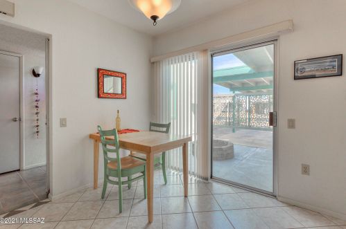 318 Calle Del Chancero, Green Valley AZ 85614-3028 exterior