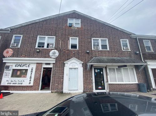 1384 Collings Rd, Camden, NJ 08104-3009