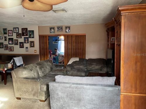 7405 Executive Woods Ct, Port Richey, FL 34668-1653