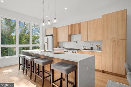 4315 Boone St, Philadelphia PA 19128-5003 exterior