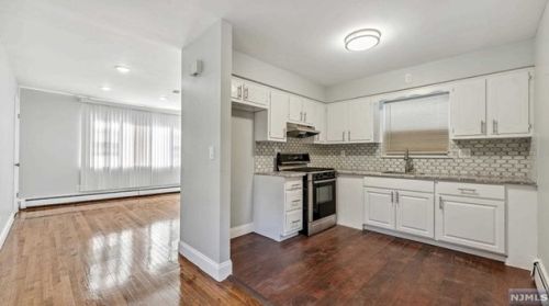 504 St, Union City NJ 07087-2804 exterior