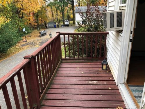 81 Ivain Rd, Torrington CT 06790-4416 exterior