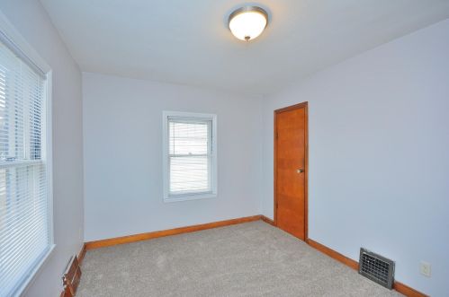 8526 Keefe Ave, Milwaukee WI  53222-2821 exterior