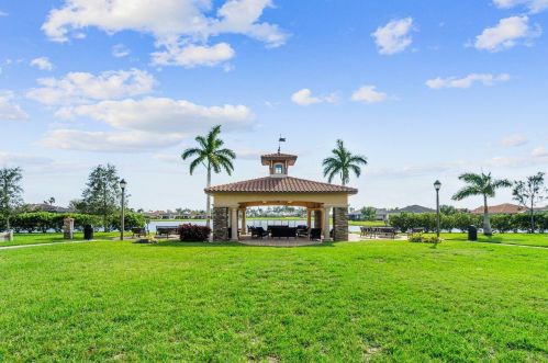 9859 Carrotwood Cir, Fort Pierce FL  34987-2478 exterior