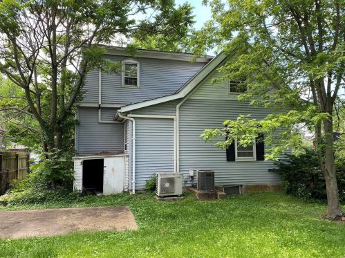 1048 Martha Ln, Saint Louis MO exterior