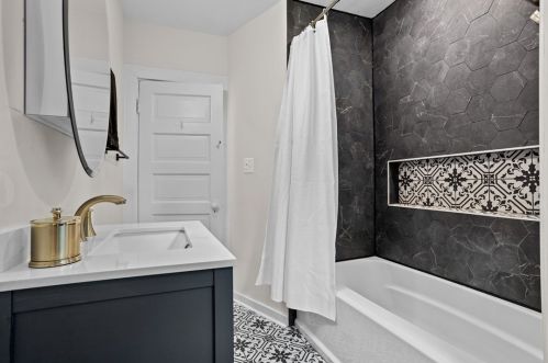 309 Mckinley Ave, Pittsburgh PA  15202-2811 exterior