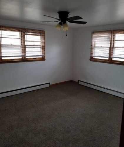 432 43 Ave, Gary IN 46409-2208 exterior