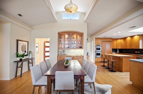 902 Bluebonnet Ln, Austin TX 78704-4025 exterior