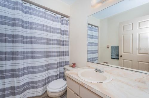 6820 Thatcher Ave, Tampa FL 33614-3823 exterior