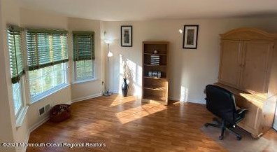 57 Dunham Ave, Edison NJ 08817-3362 exterior