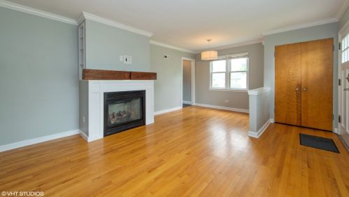 878 Fairfield Ave, Elmhurst IL  60126-4742 exterior