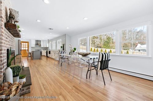 284 Pelican Rd, Middletown NJ 07748-3040 exterior