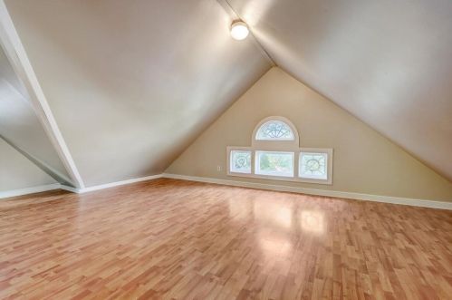 2109 Kenwood Blvd, Milwaukee WI  53211-3311 exterior