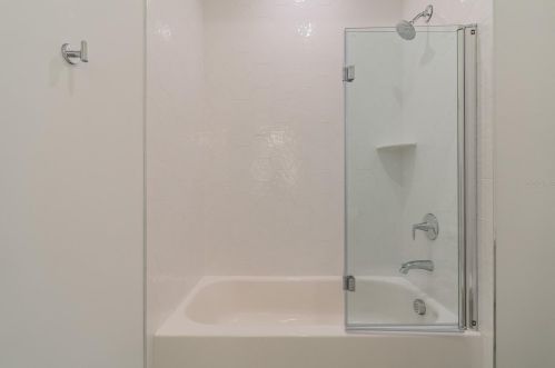 503 Davis Blvd, Tampa FL 33606-4012 exterior