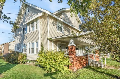 2361 Greenfield Ave, Wyoming MI exterior