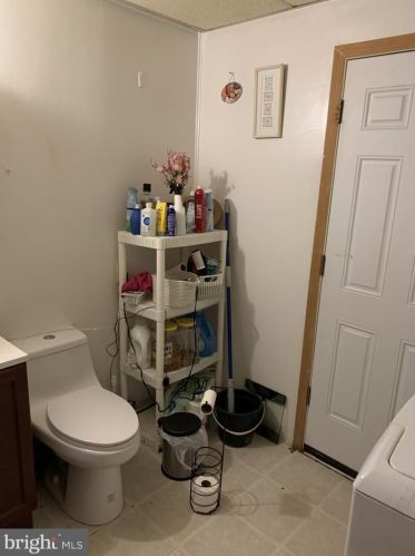 8 Ashland Ave, Manor PA 19036-1624 exterior