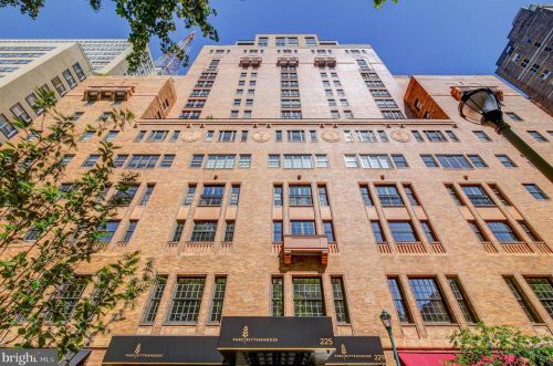 219 18th St, Philadelphia PA 19103-6141 exterior