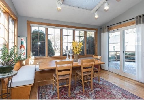 30 Pleasantview Ave, Springfield MA 01106-1019 exterior