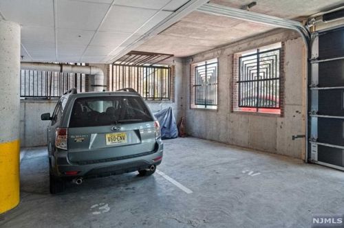 500 Anderson Ave, Cliffside Park NJ  07010-1636 exterior