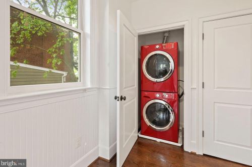 1533 Capitol St, Washington DC  20003-1508 exterior