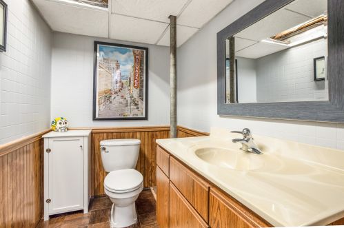 3765 Griffin Ave, Milwaukee WI 53207-3919 exterior