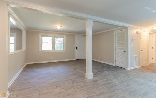 72 Club Dr, Locust Grove GA  30248-3100 exterior