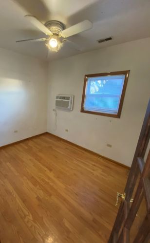 2854 Belden Ave, Chicago IL 60647-2917 exterior