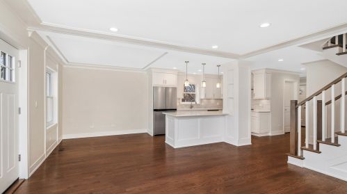 5135 Neenah Ave, Chicago IL  60656-3728 exterior